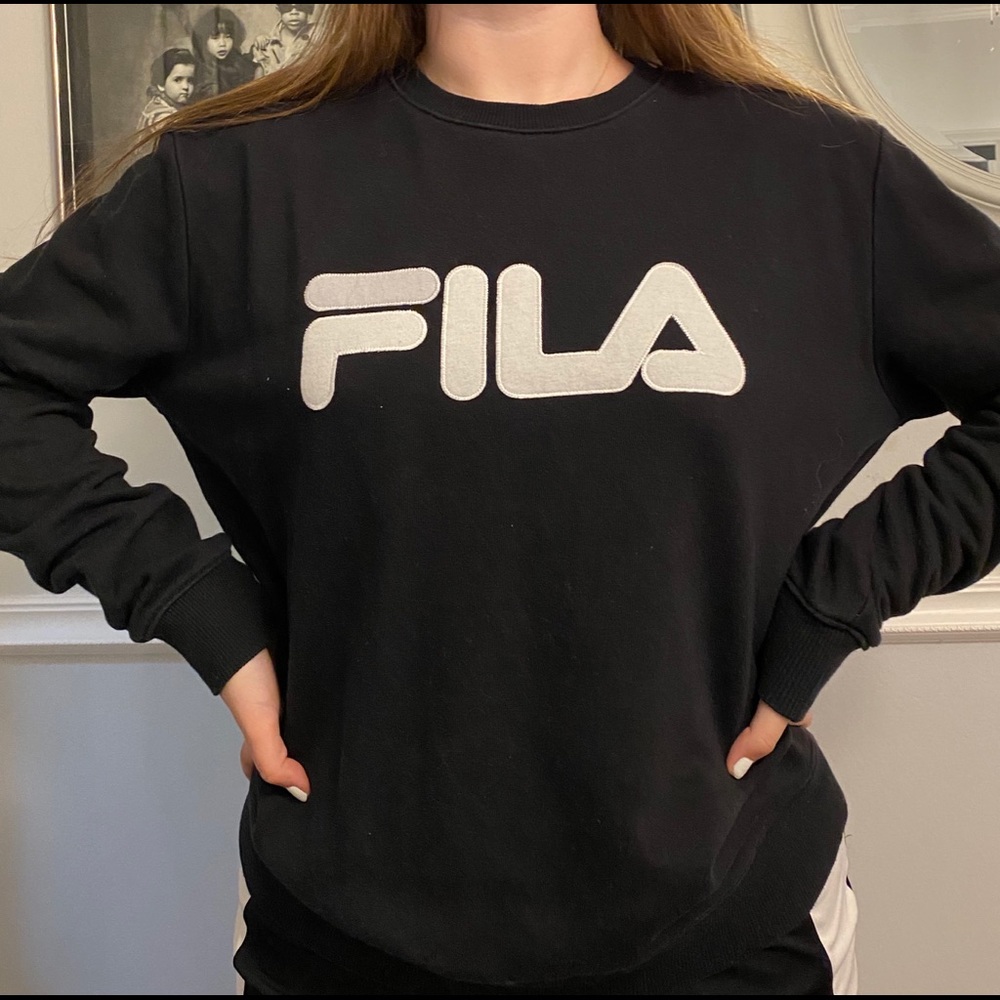 Comfy Fila oversized crew neck sweatshirt